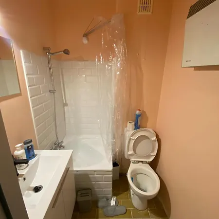 아파트 Cozy Fully Equiped 미들케르케